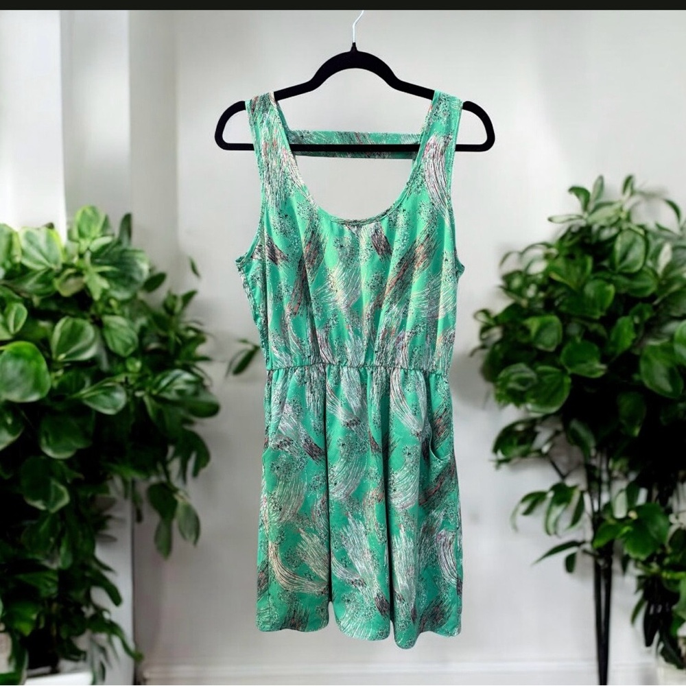 Lush Sleeveless Dress With Pockets Large